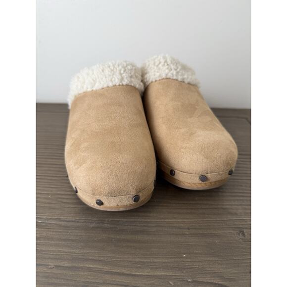 FARYL by FarylRobin Tan Faux Sheepskin Studded Mule Clogs Women’s Size 8 - Picture 2 of 7
